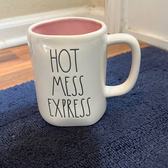 Rae Dunn HOT MESS EXPRESS 16oz Ceramic Mug Pink and White - Picture 1 of 3